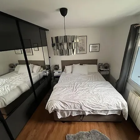 Hotel Maison Moderne, Proche De Paris *